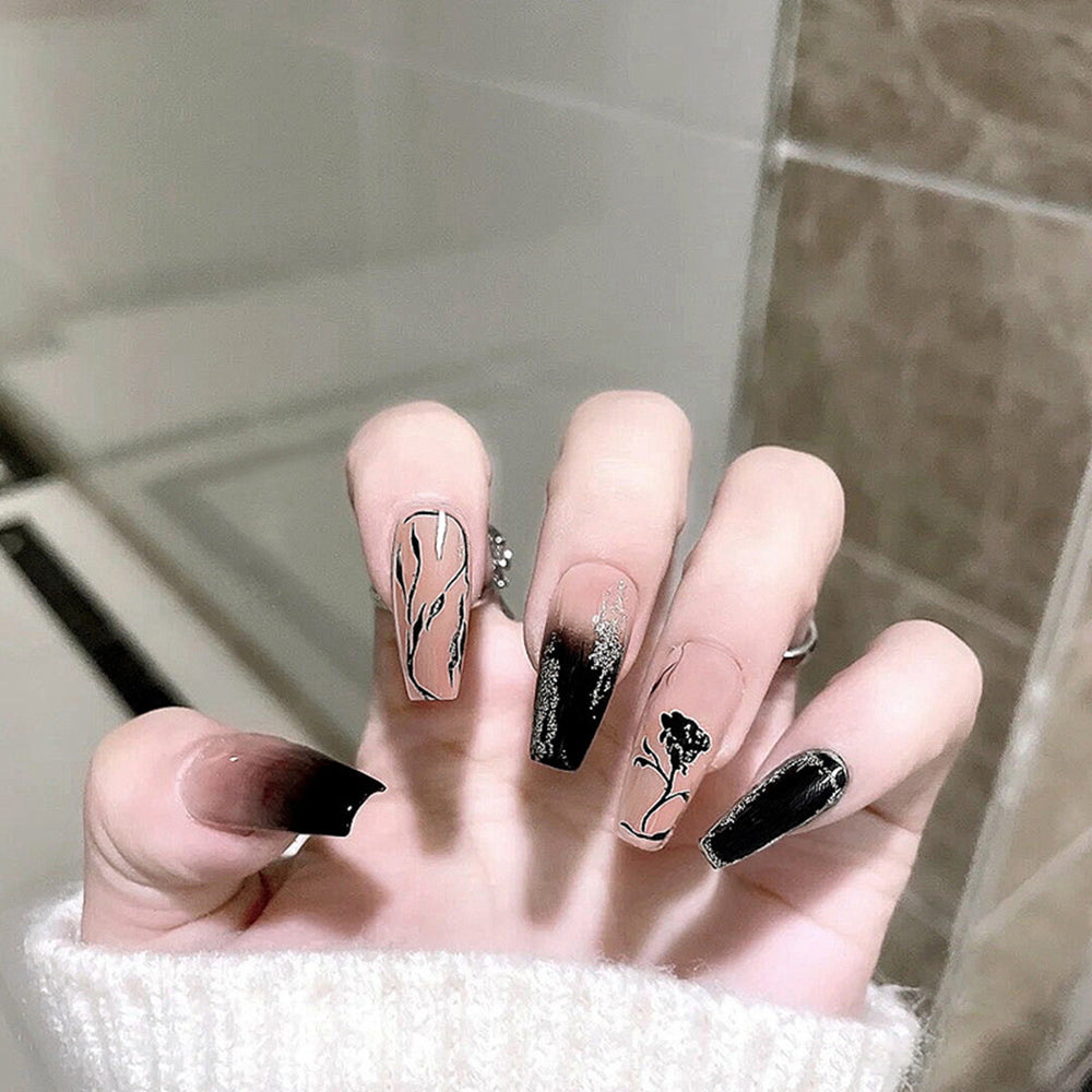 Unhas com Iniciais e Corações: Ideias Românticas para Homenagear