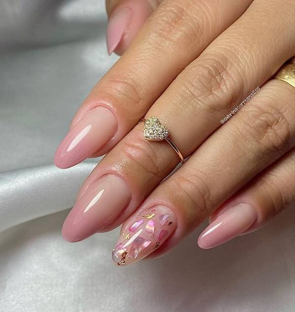 Baby Boomer Encapsulada com Glitter: O Toque de Glamour Delicado