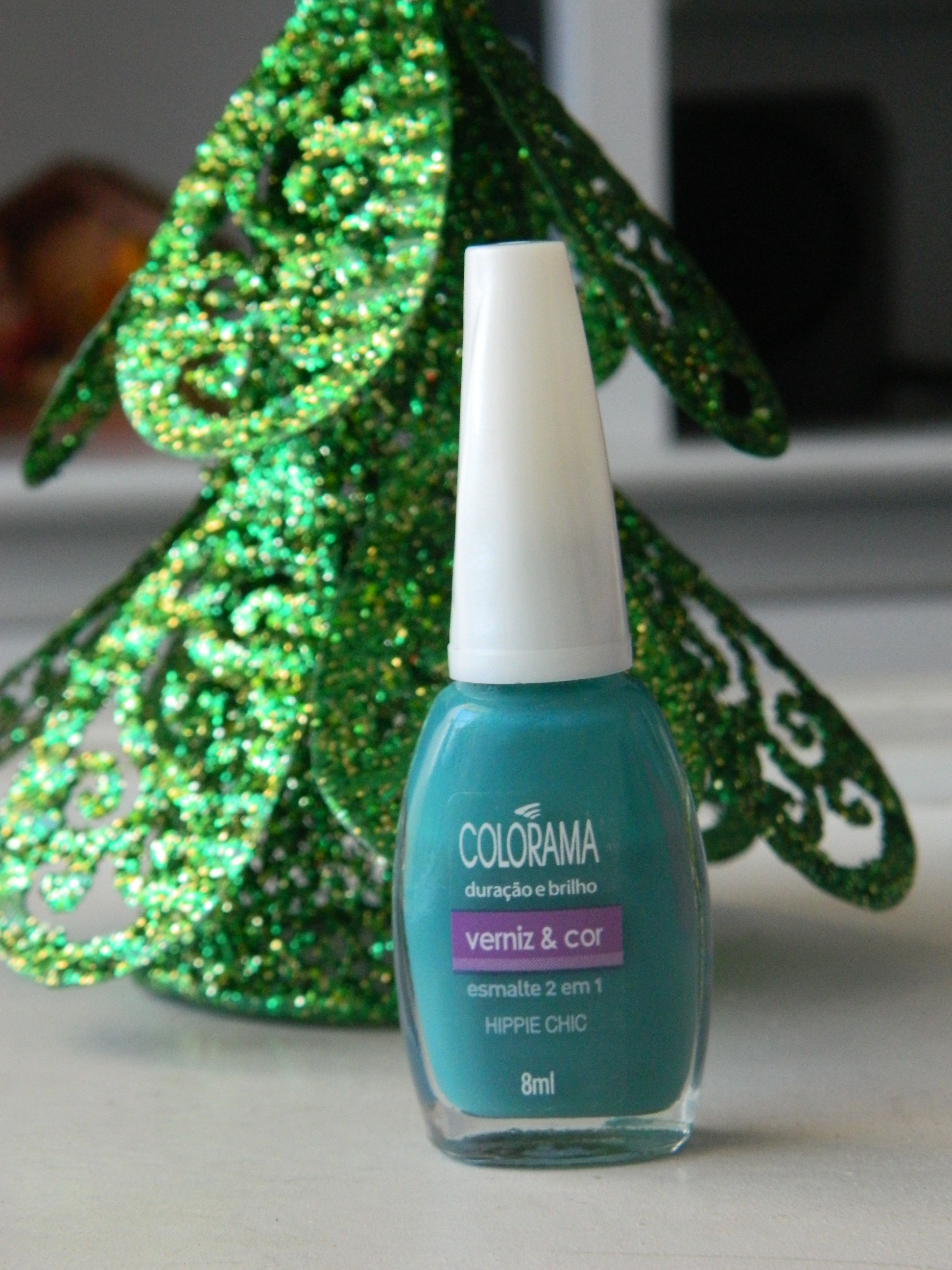 Como fazer unhas tie-dye em casa