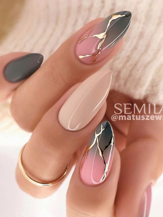 como fazer unha marmorizada preta e branca com esmalte comum