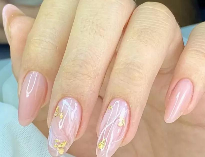 ideias de unhas decoradas marmorizadas para festas