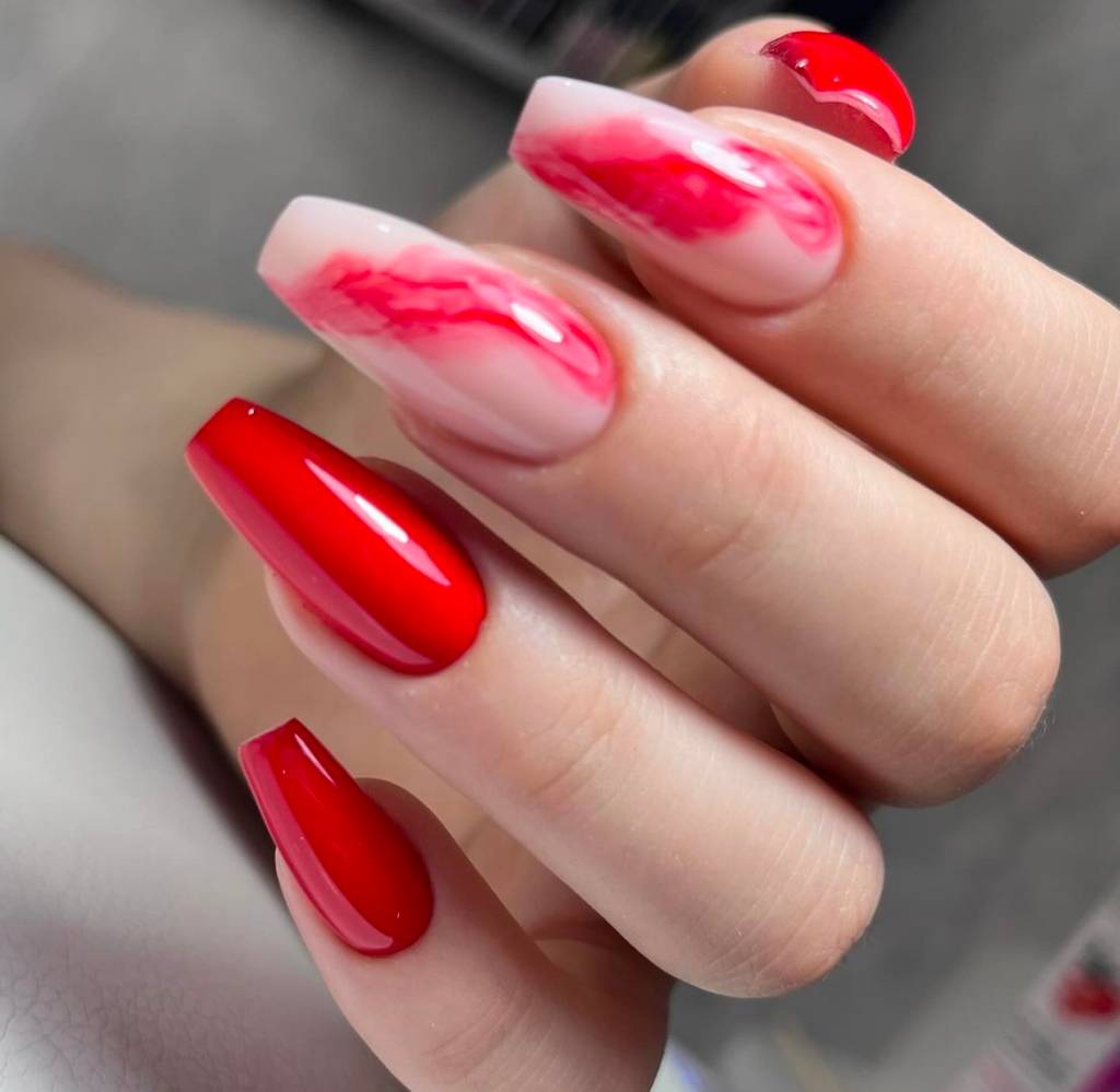 erros comuns ao fazer unha marmorizada em casa