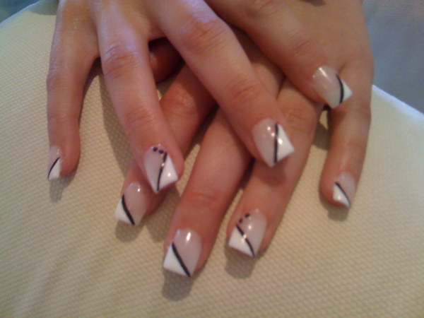 25 inspirações de unha espanhola para festas