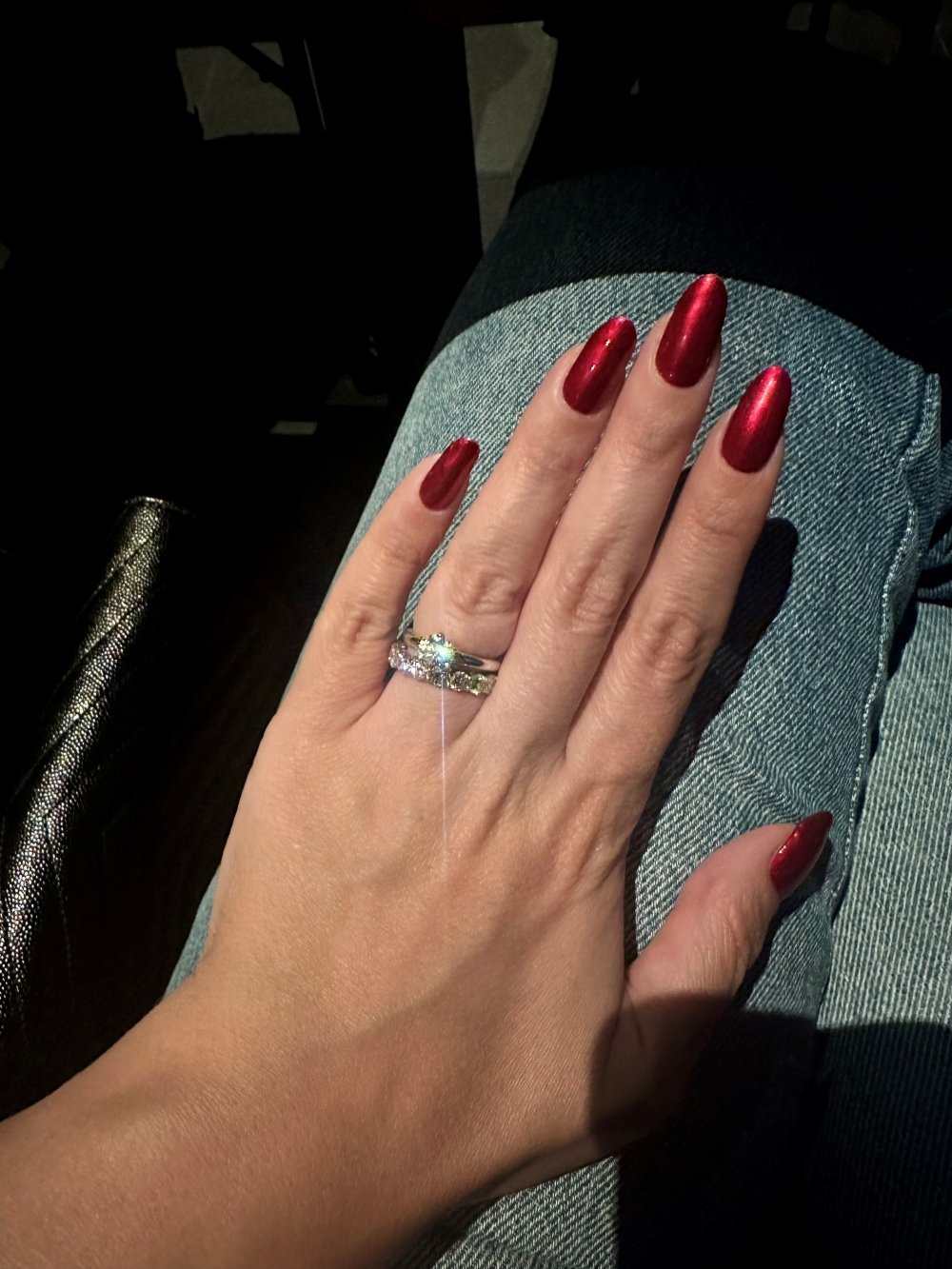 5 ideias de títulos para posts sobre unhas amendoadas vermelhas:
1. Unhas Amendoadas Vermelhas: O Guia Completo para um Visual Poderoso
2. Descubra a Magia da