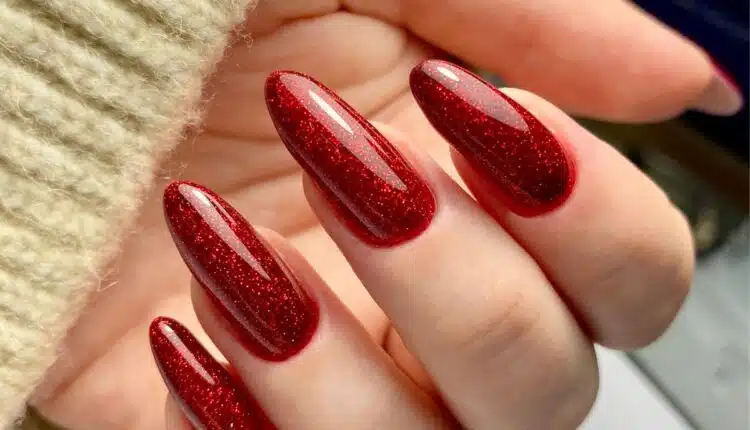 5 ideias de títulos para posts sobre unhas amendoadas vermelhas:
1. Unhas Amendoadas Vermelhas: O Guia Completo para um Visual Poderoso
2. Descubra a Magia da