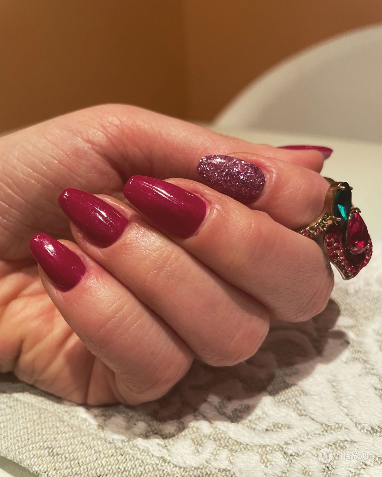 5 ideias de títulos para posts sobre unhas amendoadas vermelhas:
1. Unhas Amendoadas Vermelhas: O Guia Completo para um Visual Poderoso
2. Descubra a Magia da