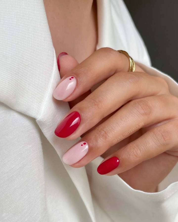 unhas amendoadas vermelhas
