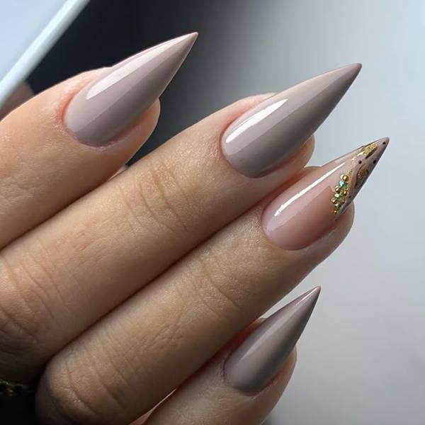 unhas de gel clássicas vs unhas de acrílico qual a melhor