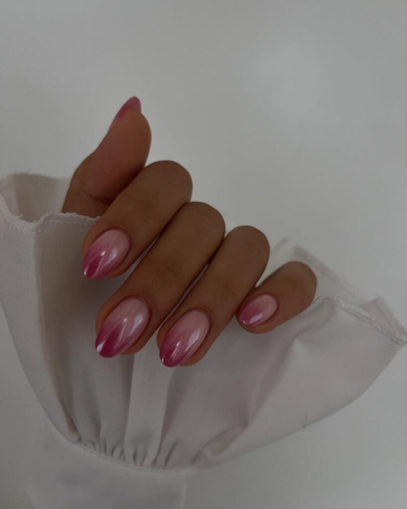 ideias de unhas decoradas de gel rosa para inspiração