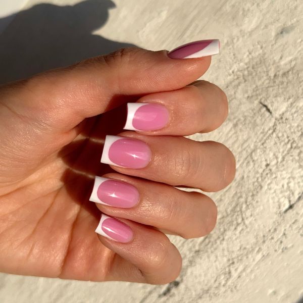 quanto custa fazer unhas de gel rosa decoradas
