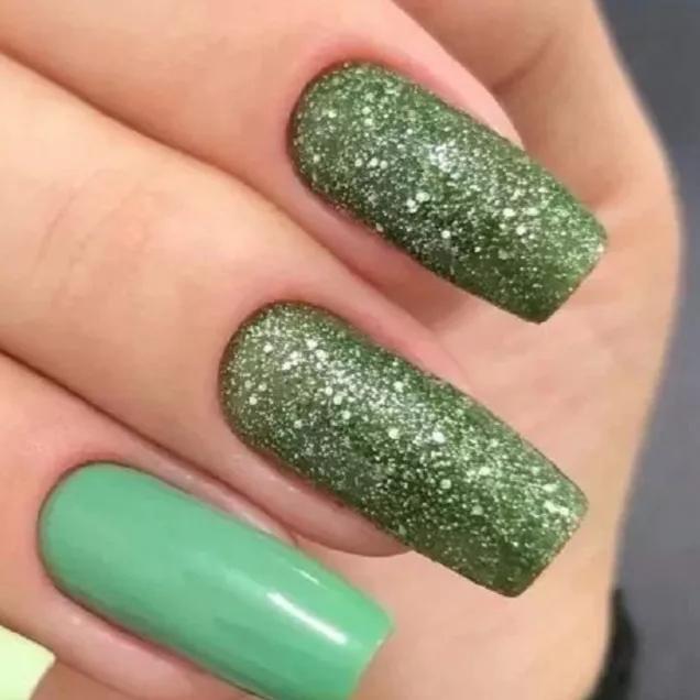 unhas decoradas verde