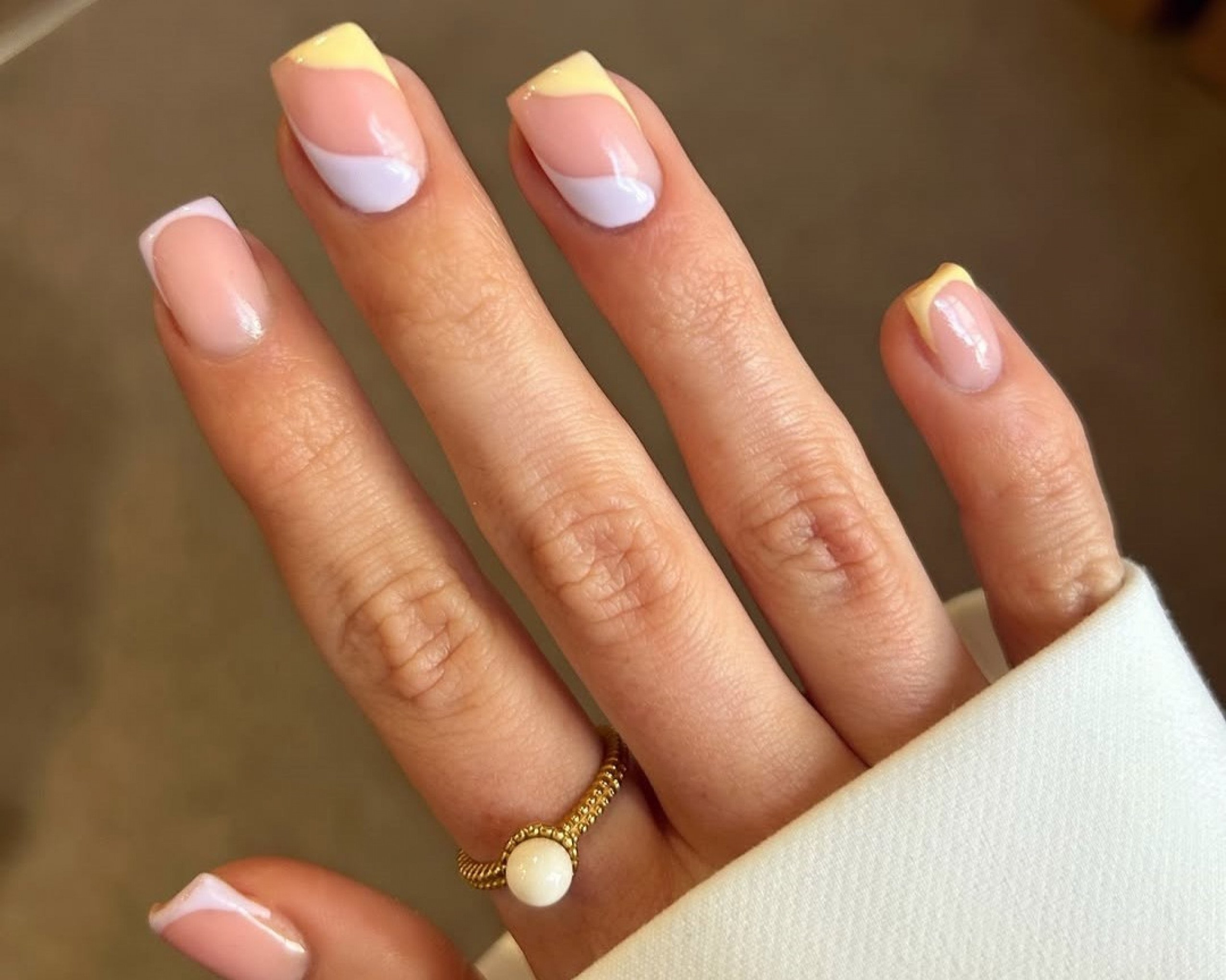 unhas delicadas e elegantes