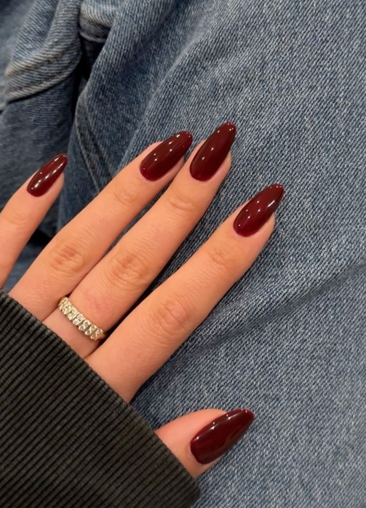 cores de unhas 2025