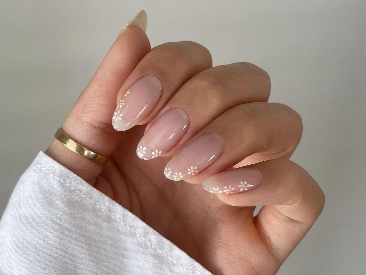 inspiração unhas delicadas e elegantes para casamento