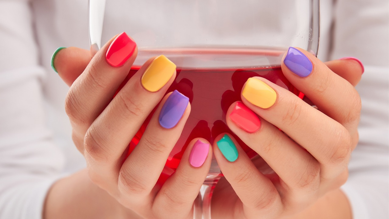 inspiração unhas juninas