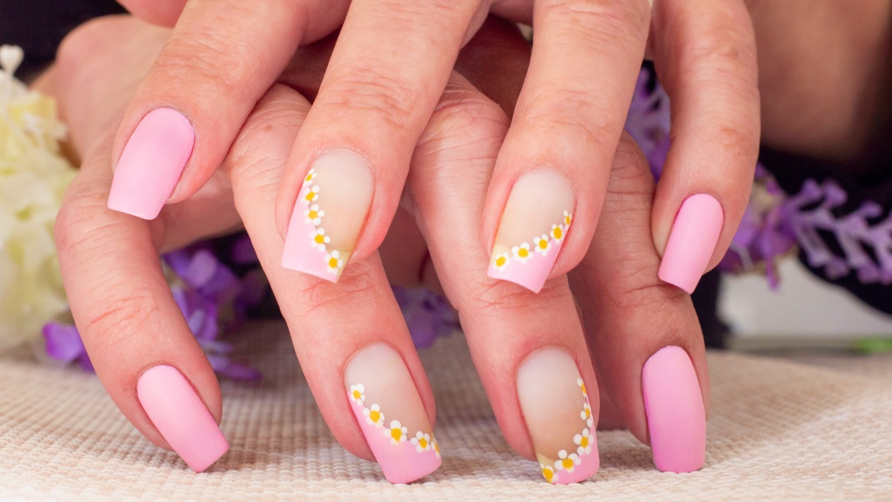 Unhas Rosa Com Dourado