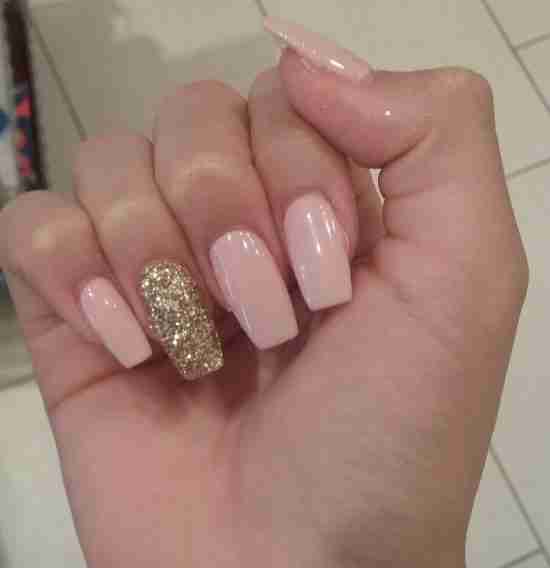 Unhas Rosa Com Dourado