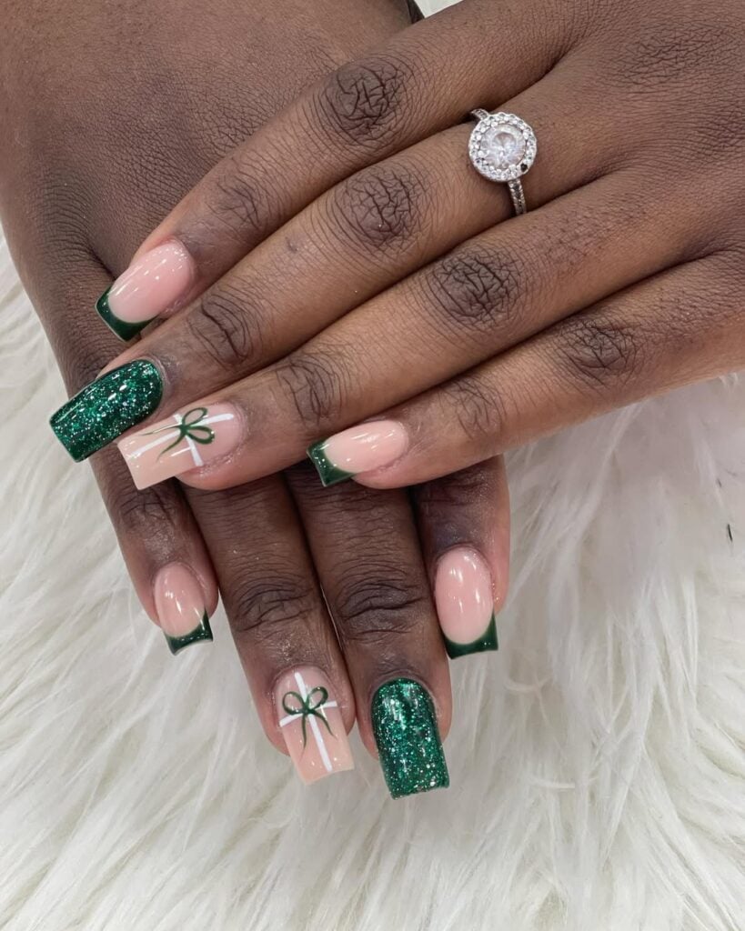 Unhas de Natal Curtas: 5 Ideias Minimalistas e Chiques