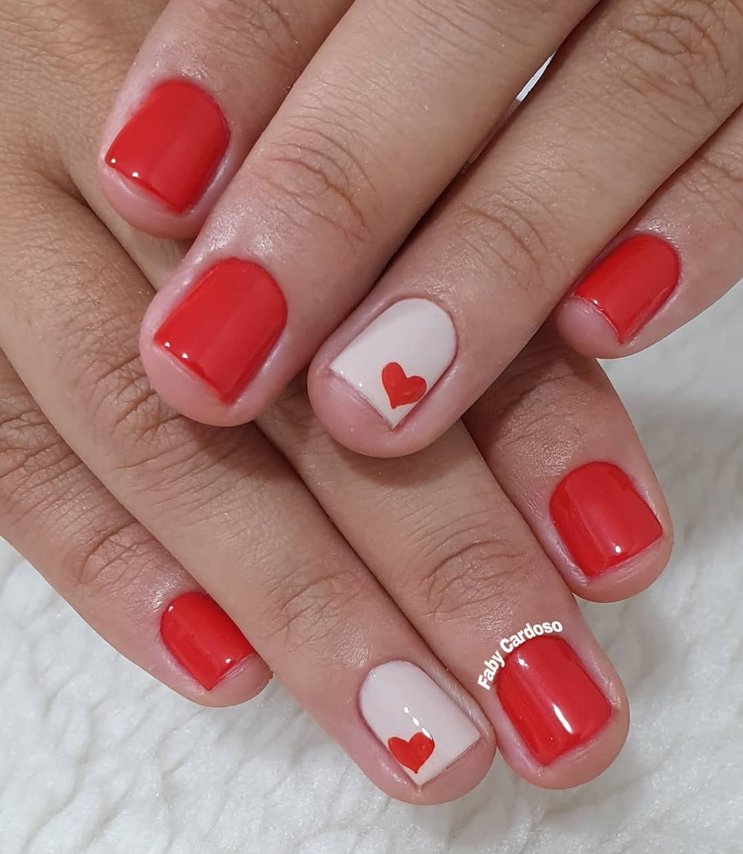 5 Títulos para Posts sobre Unhas Tumblr:
1. Unhas Tumblr 2026: O Guia Completo das Tendências Minimalistas
2. Descubra os Formatos de Unha que Vão Dominar 2026
3. Cores e Acabamentos que Definem as Unhas Tumblr do Ano
4. Como Tirar Fotos Incríveis das Suas Unhas Estilo Tumblr
5. Unhas Tumblr: Do Minimalismo Sofisticado ao Glamour com Glitter