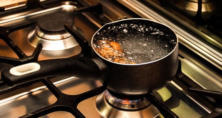 Evaporação vs. Ebulição vs. Calefação: Guia Completo com Exemplos