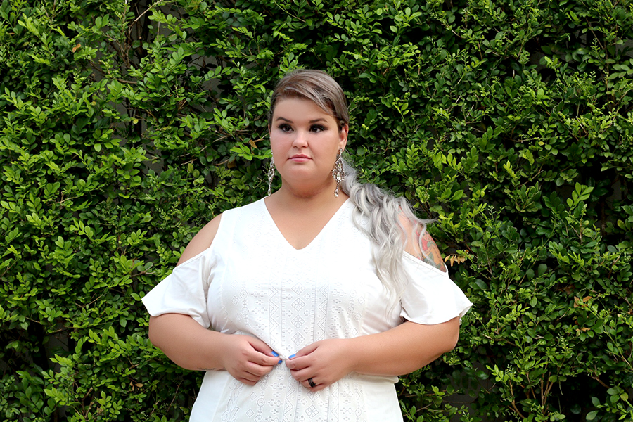 Vestido branco plus size liso