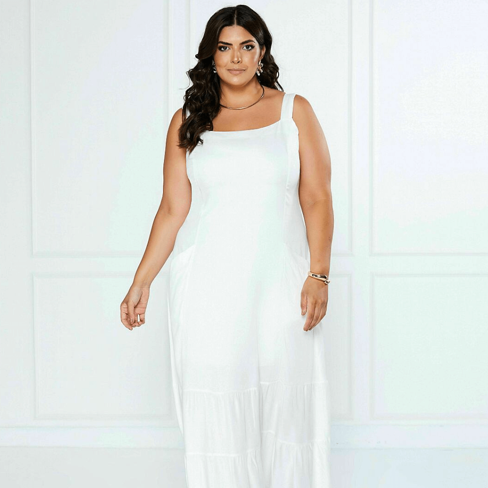Vestido branco plus size midi