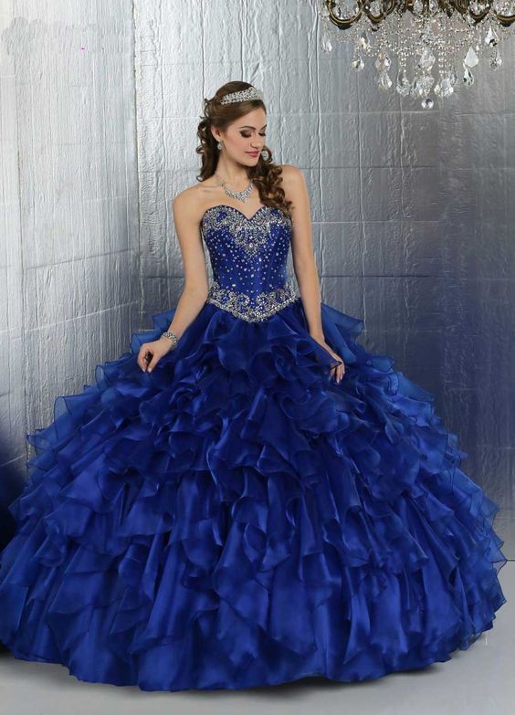 vestido de 15 anos azul claro e prata