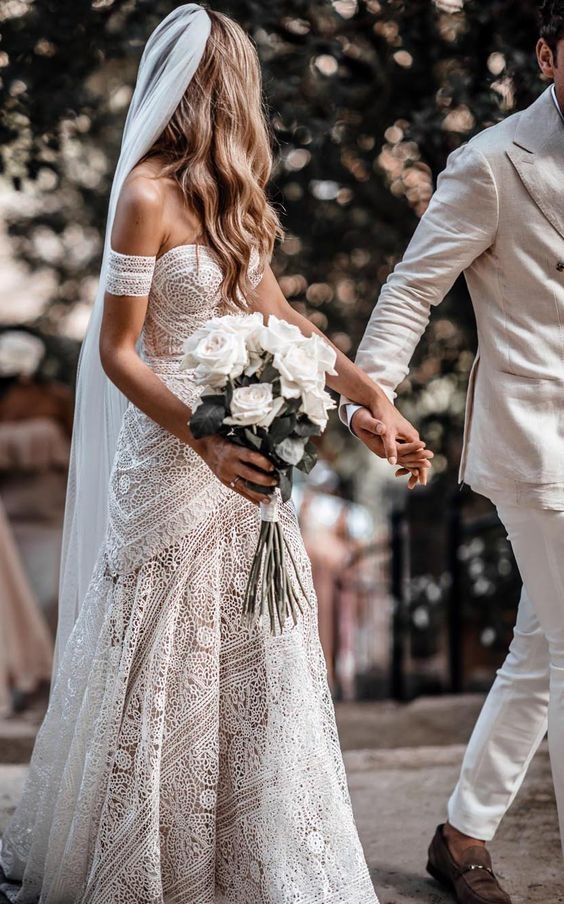 vestido de noiva boho com costas abertas