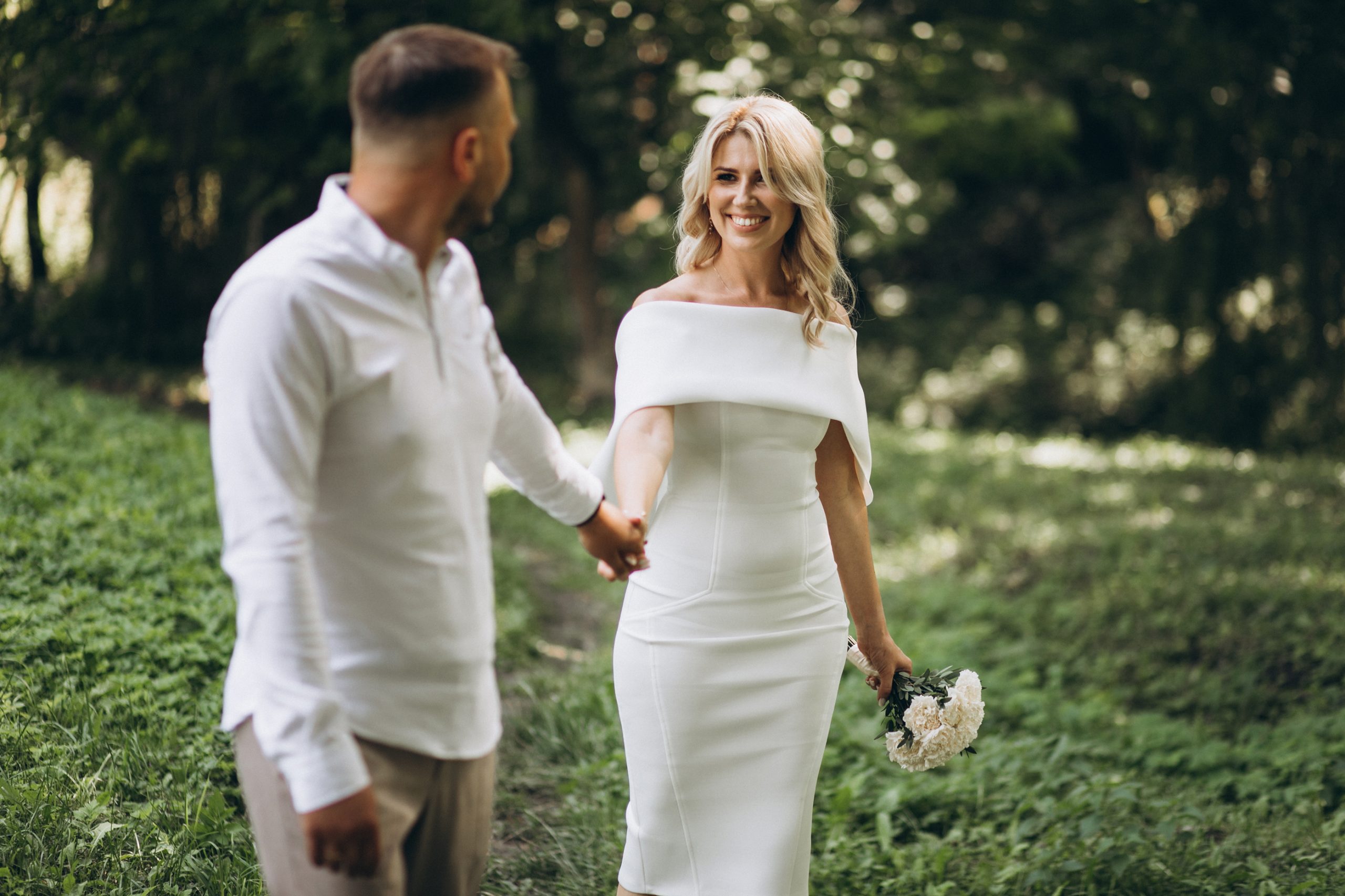 Vestido de noiva civil com babado