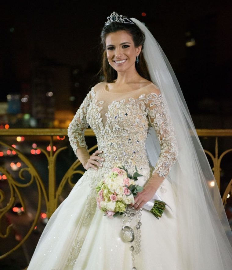 vestido de noiva princesa com paetês