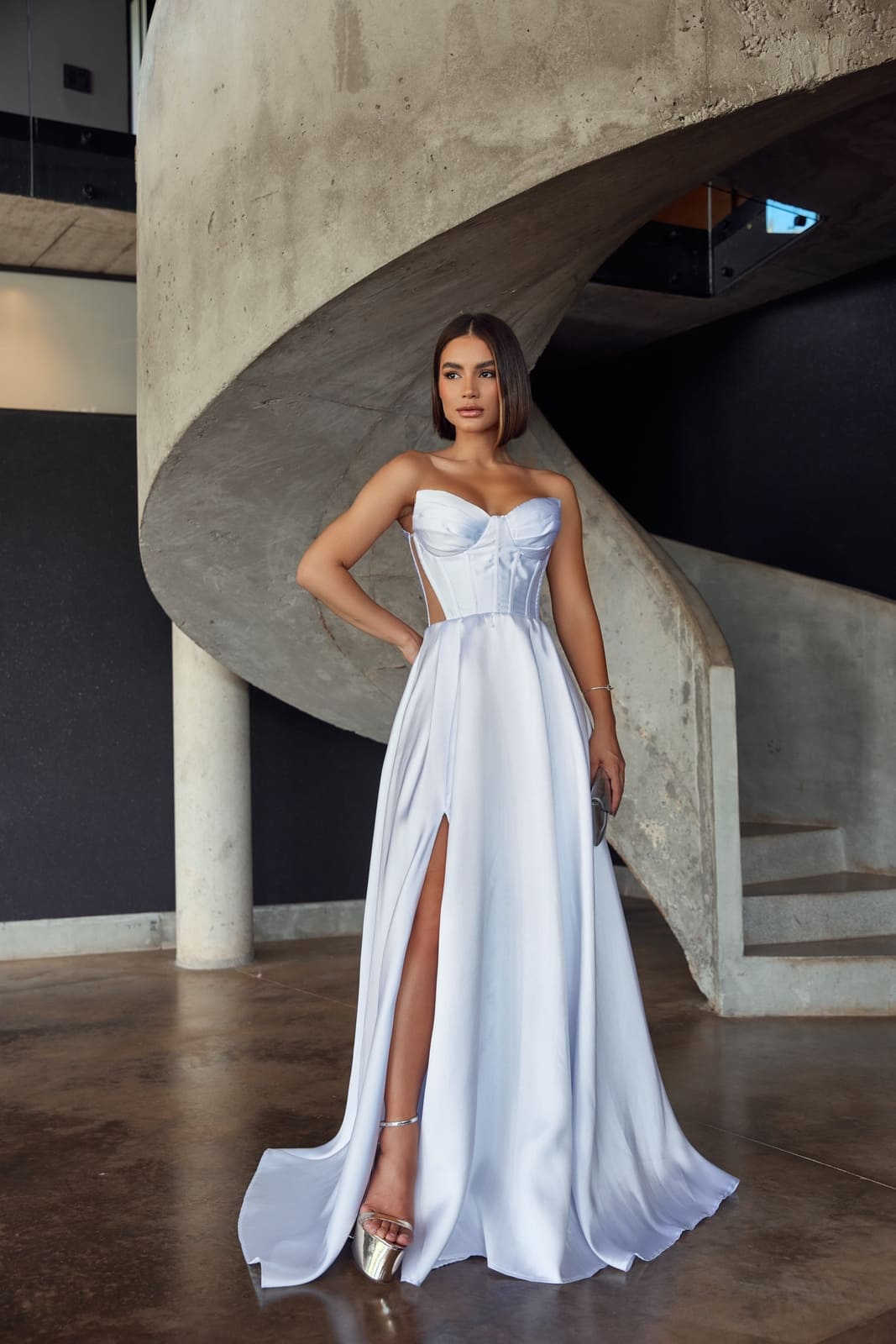 vestido de noiva simples e elegante curto
