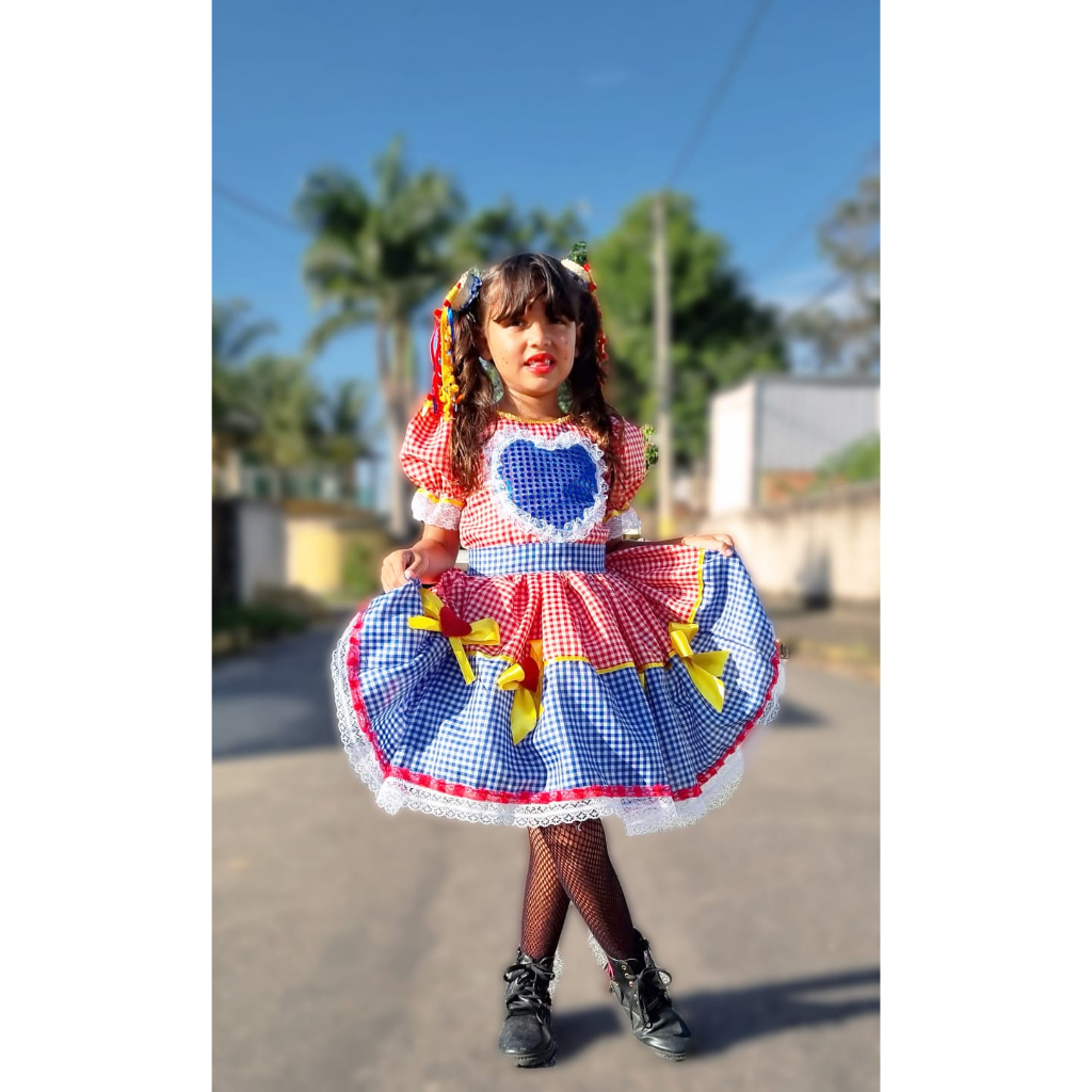 Vestido infantil festa junina para combinar com sapatilhas pretas
