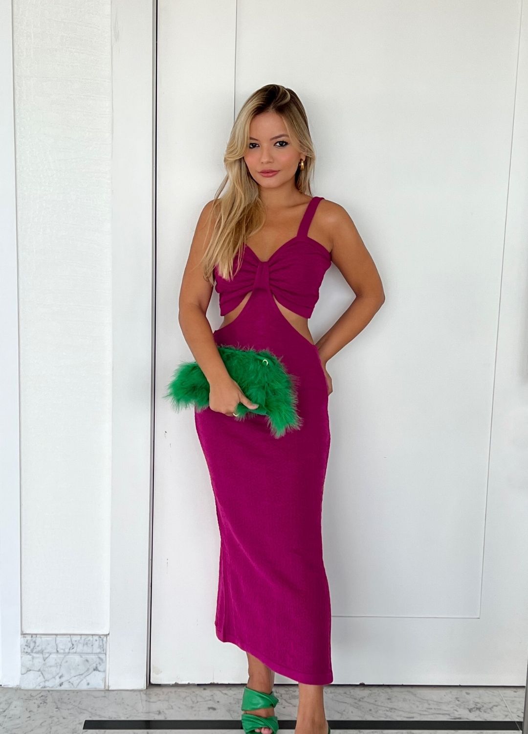 vestido fucsia longo