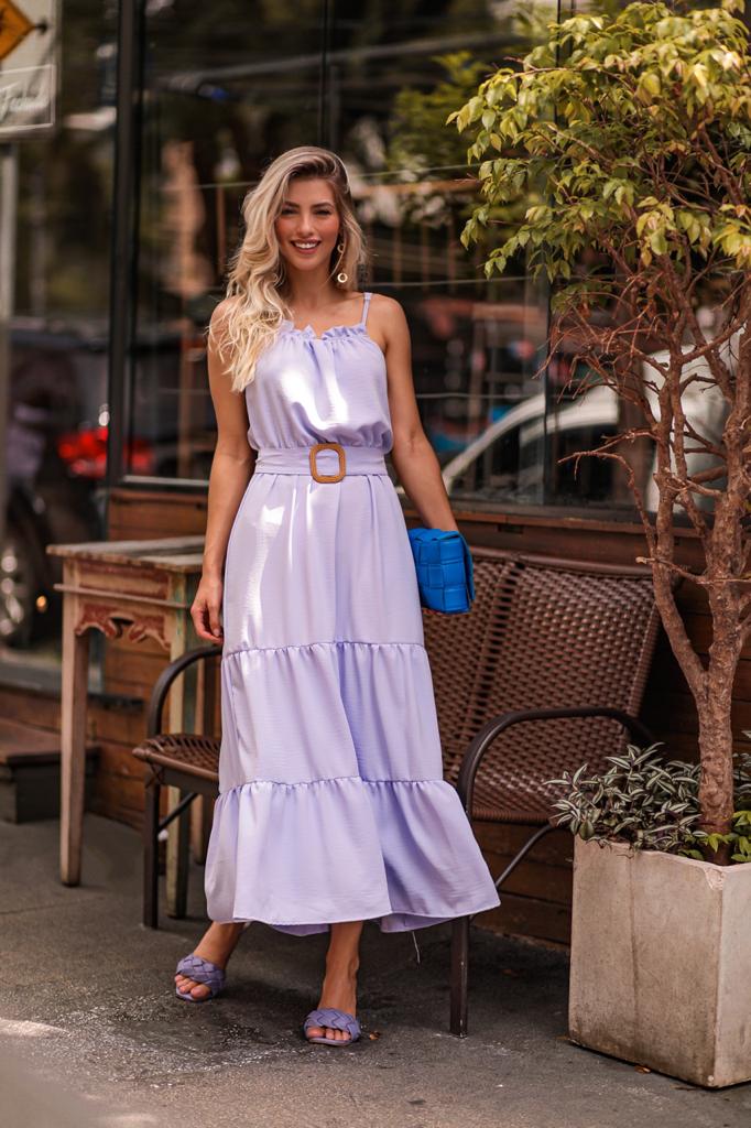 vestido lilás longo