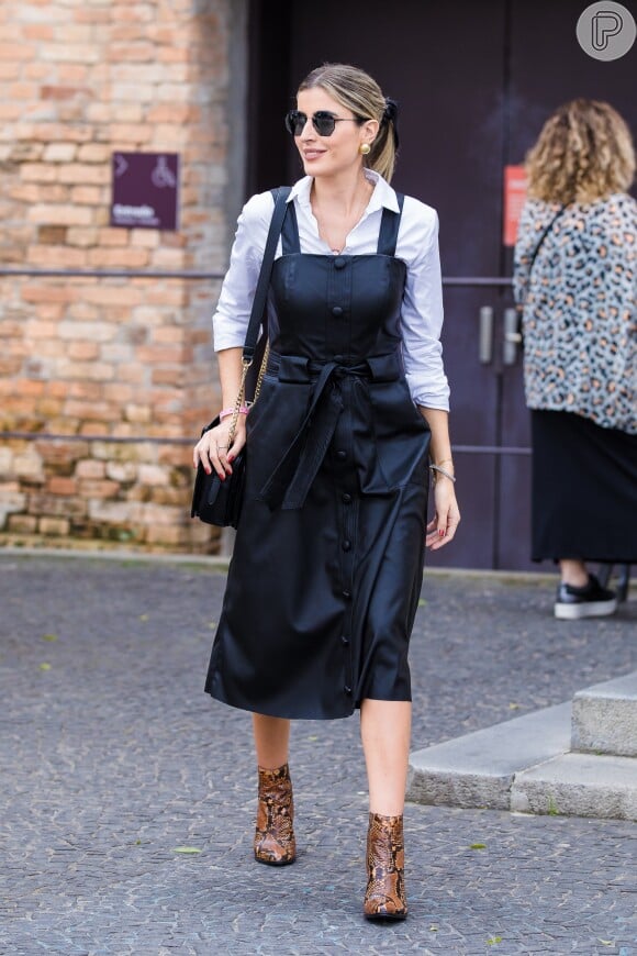Vestido midi casual canelado