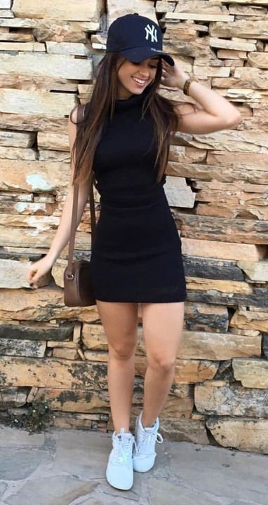 vestido preto colado midi