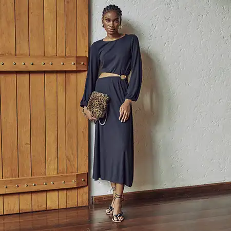 vestido preto longo ombro a ombro
