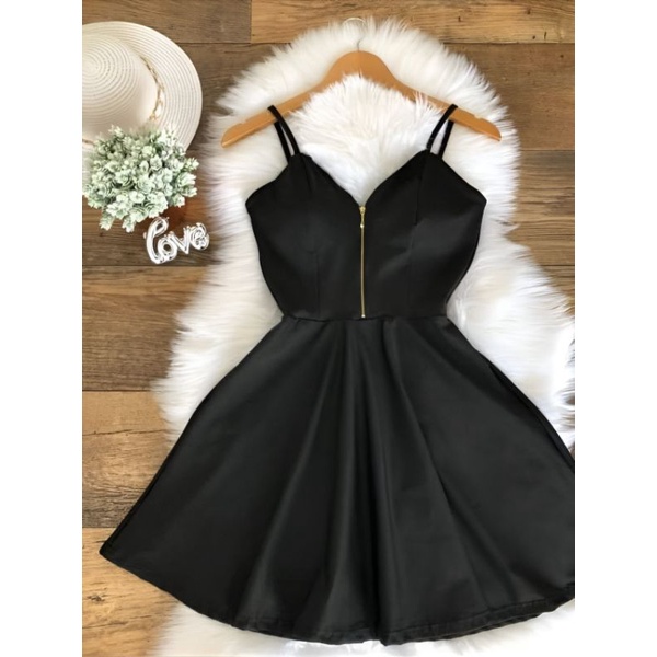 Vestido Midi Soltinho: Versatilidade e Estilo do Dia à Noite