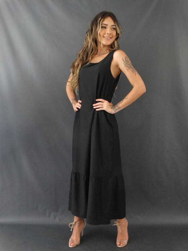 Cores de Vestidos em Alta para 2025 e 2026: Guia de Estilo