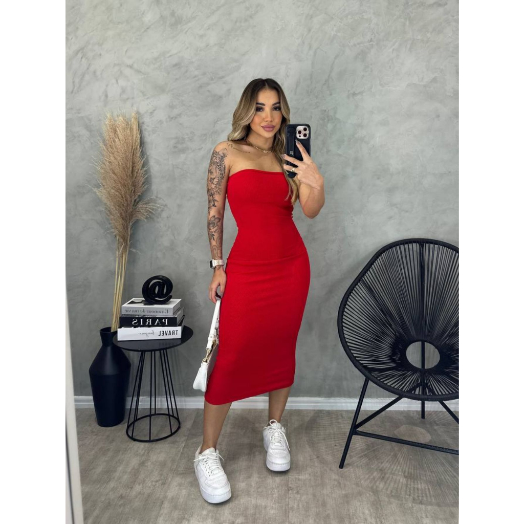 Vestido tomara que caia curto