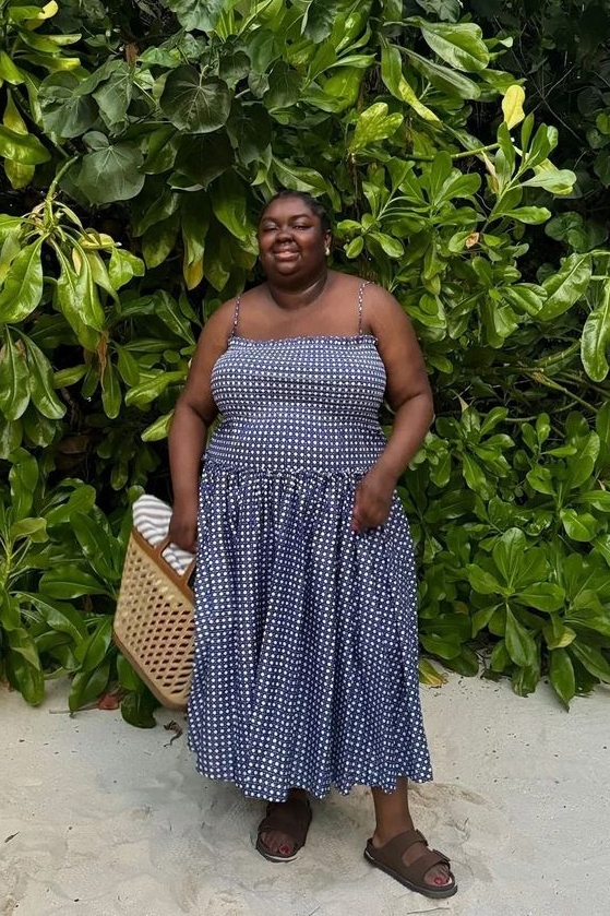 vestido formal preto para evento de trabalho