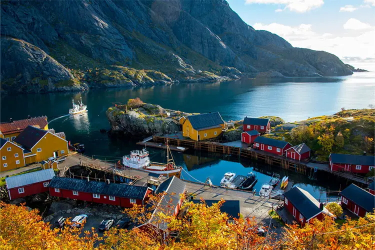 Viagem para a Noruega ver o sol da meia noite