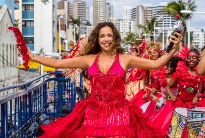 Virada Cultural 2017: A Polêmica da Descentralização e o Impacto no Público