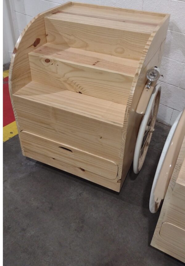 carrinho de compras de madeira