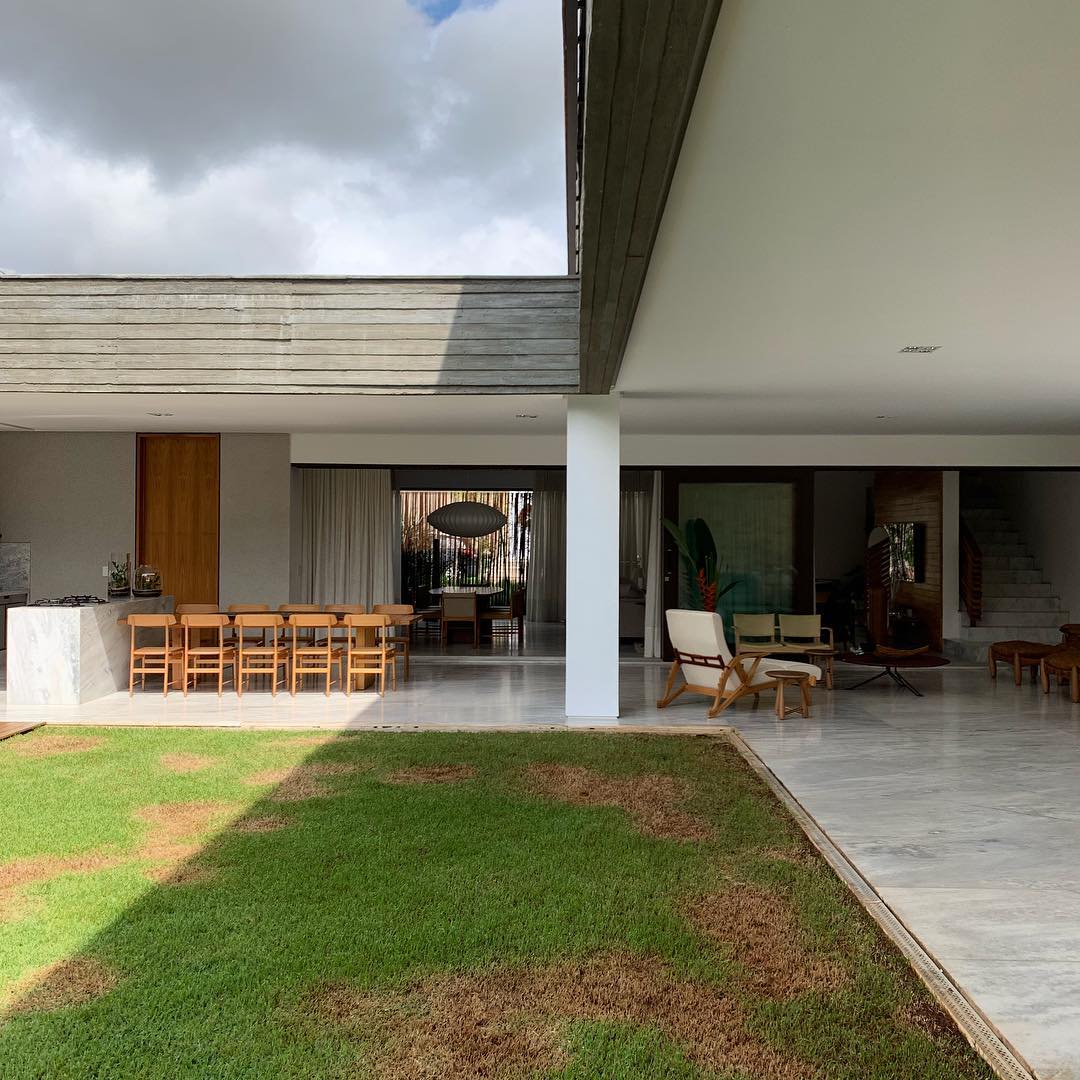 planta casa em L simples