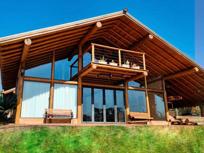 vantagens do eucalipto roliço na construção