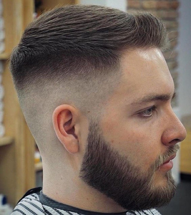 corte degradê cabelo cacheado curto