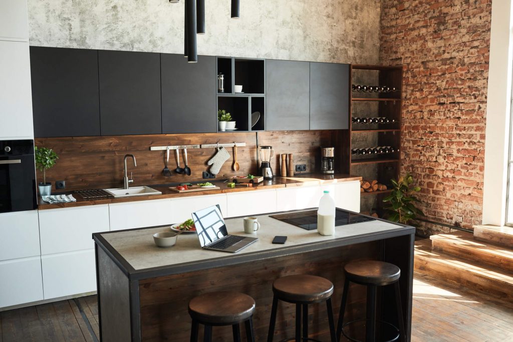 cozinha industrial com tijolo aparente