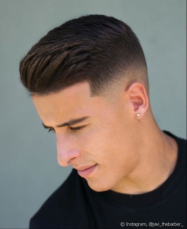corte em v masculino