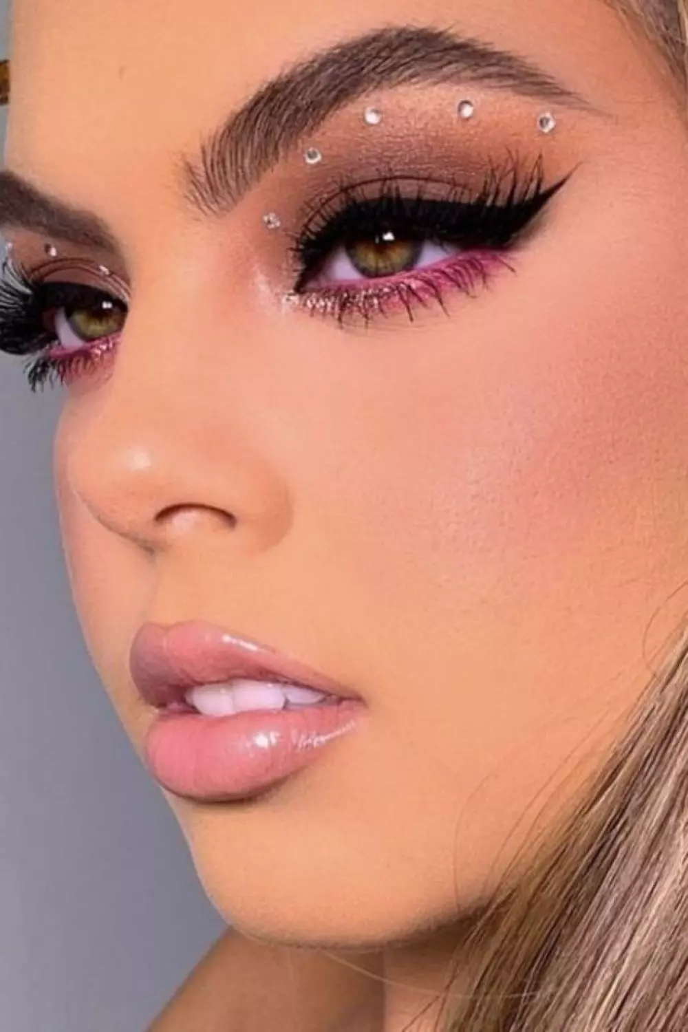 face gems makeup
